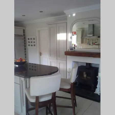 Large 4 Bedroom Family House In West Cork Villa